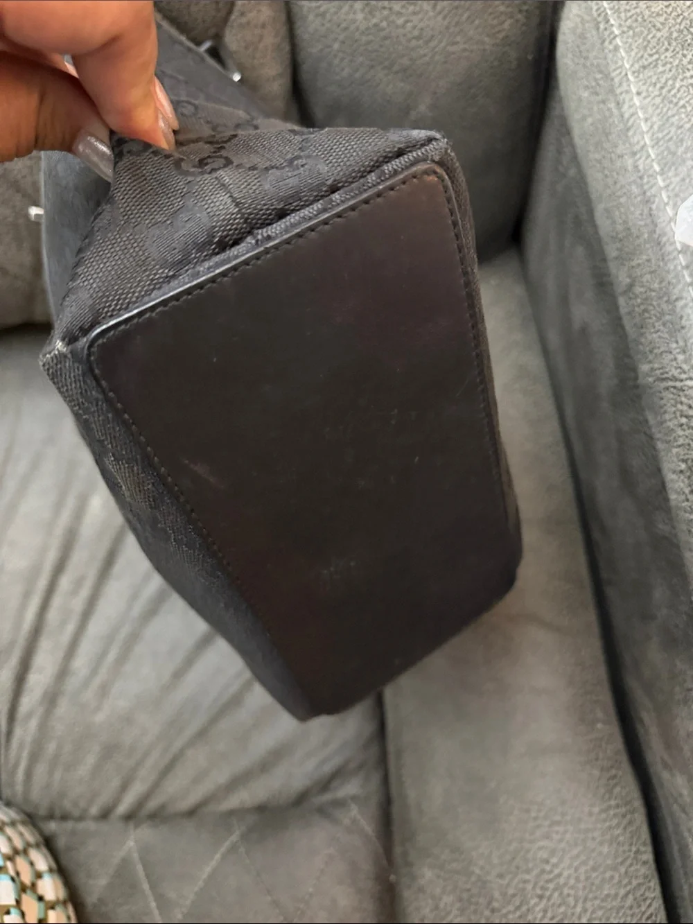 Gucci Black GG Supreme Shoulder Bucket Bag - Picture 5 of 8